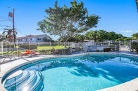 Building Photo - 431 W Camino Real