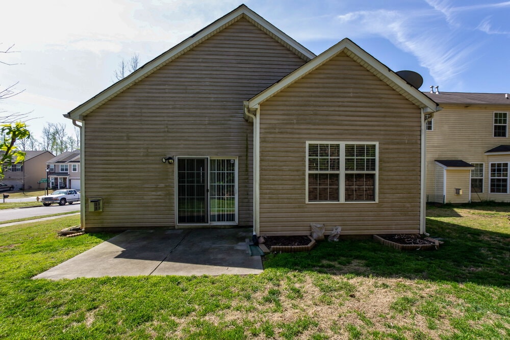 Building Photo - 16047 Long Talon Way