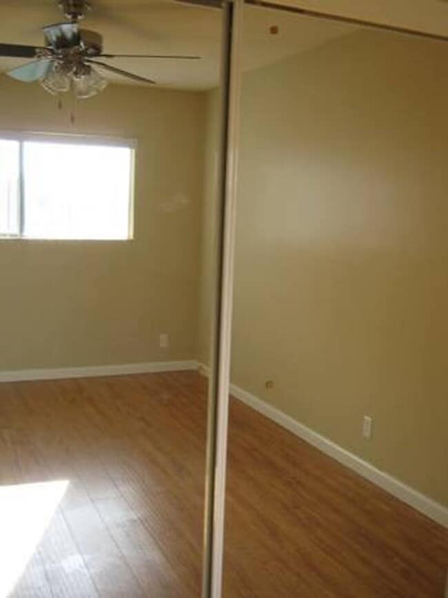 Building Photo - 2 Bedroom 1 Bathroom (Anaheim)