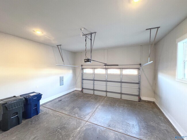 Building Photo - 209 St Louis St