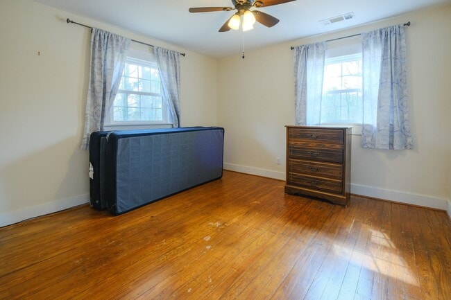 Building Photo - 54 Whitehead Dr