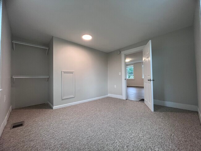 Building Photo - 792 Mudgett Rd