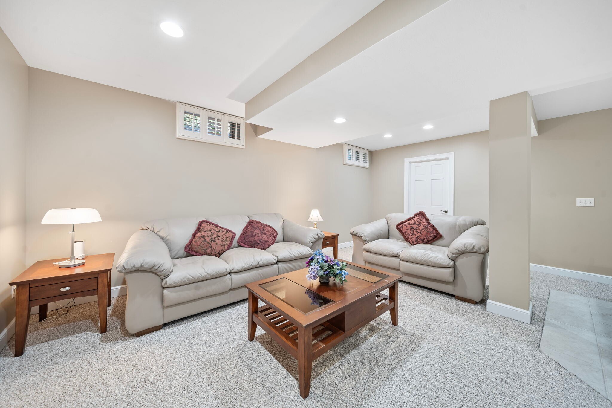 Building Photo - 4939 Stonehaven Dr