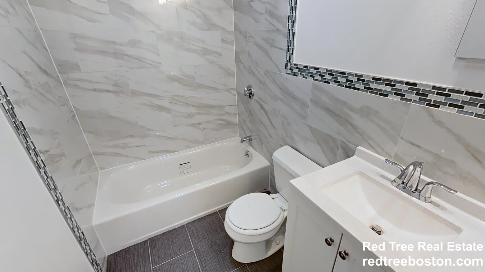 Building Photo - 49 Cameron St