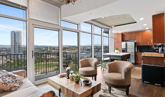 Building Photo - 1700 Bassett St