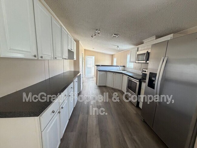 Building Photo - 12703 Lovers Ln