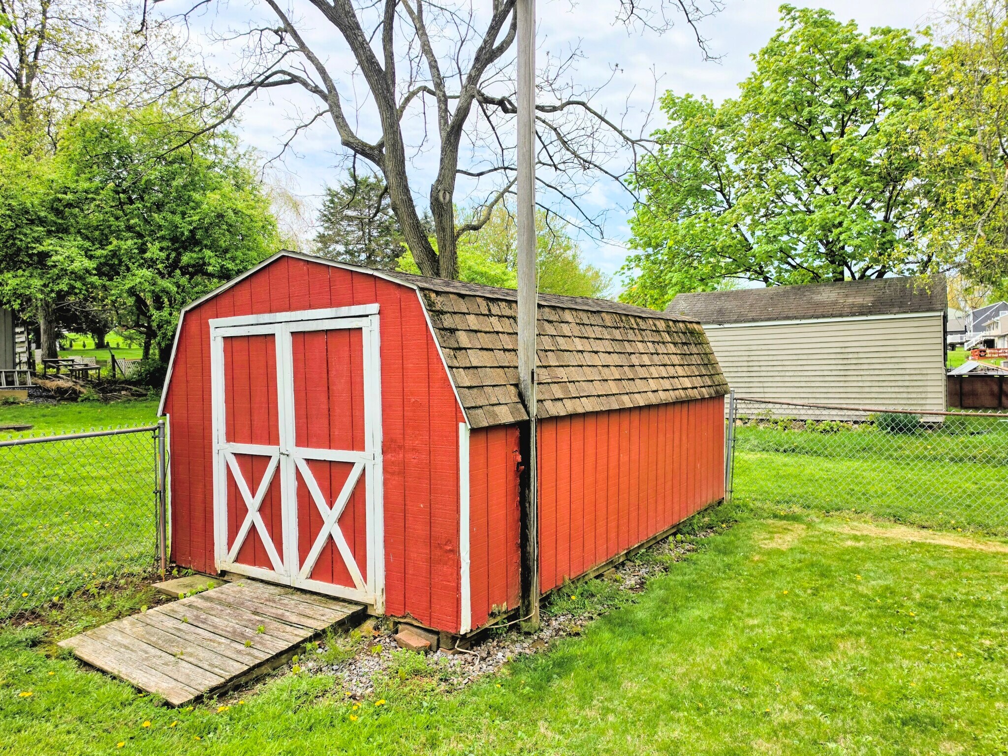 Building Photo - 909 Hannah Dr