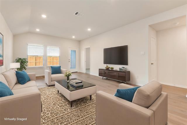 Building Photo - 3307 Watterson Wy