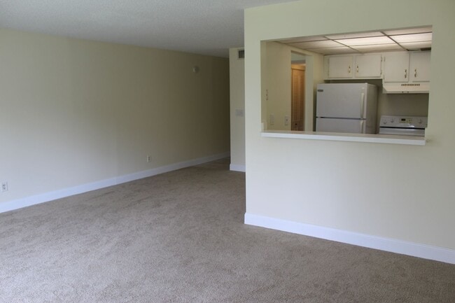 Building Photo - Gorgeous one bedroom unit with balcony