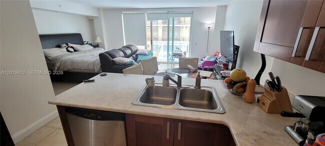 Building Photo - 9499 Collins Ave