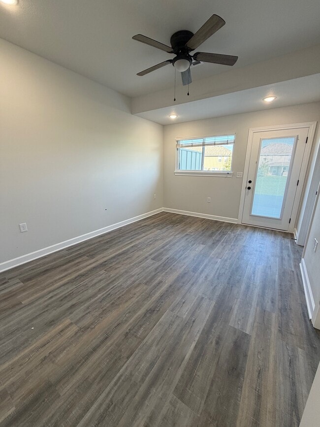 Building Photo - 83 SE 351st Rd