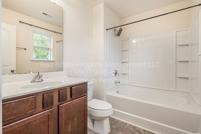 Building Photo - 10617 Bunclody Dr