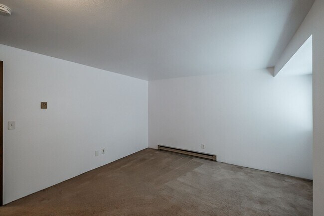 Building Photo - 415-01 Krasilovsky