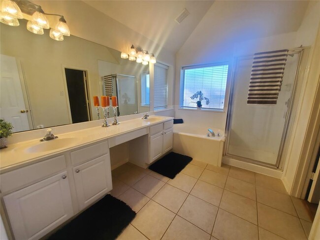 Building Photo - 4903 Falls Cir