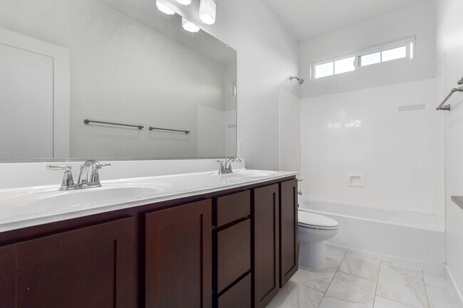 Building Photo - 2327 S Wycliff Cir