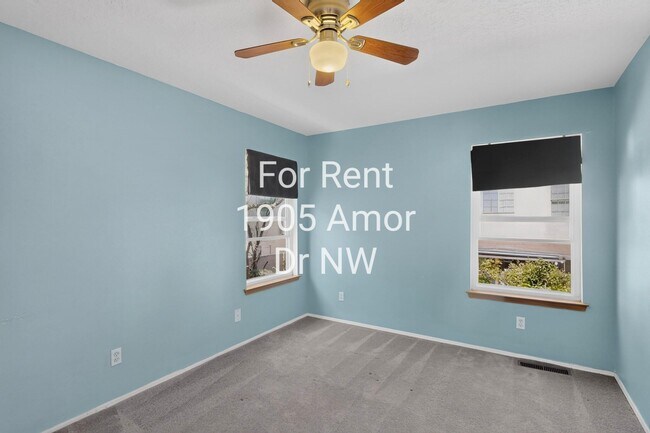Building Photo - 1905 Amor Dr NW