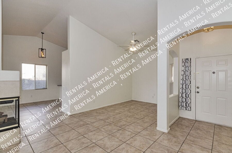 Building Photo - 2312 W Mystic Mountain Dr