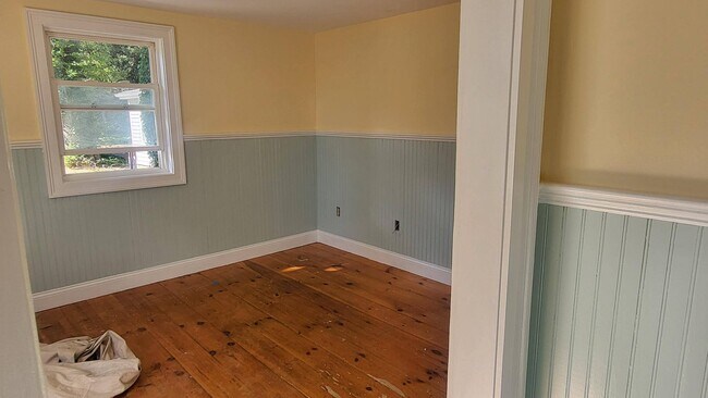 Building Photo - 18 Sawdy Pond Ave