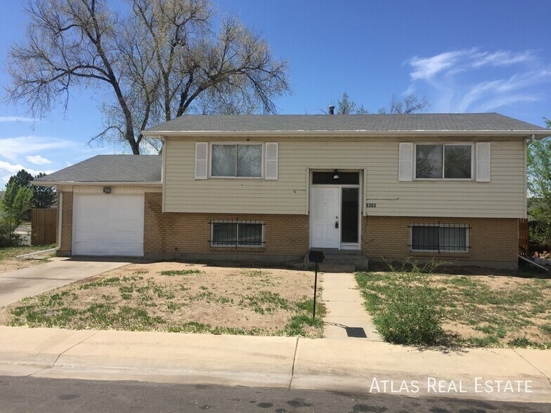 Building Photo - 5303 Quari St