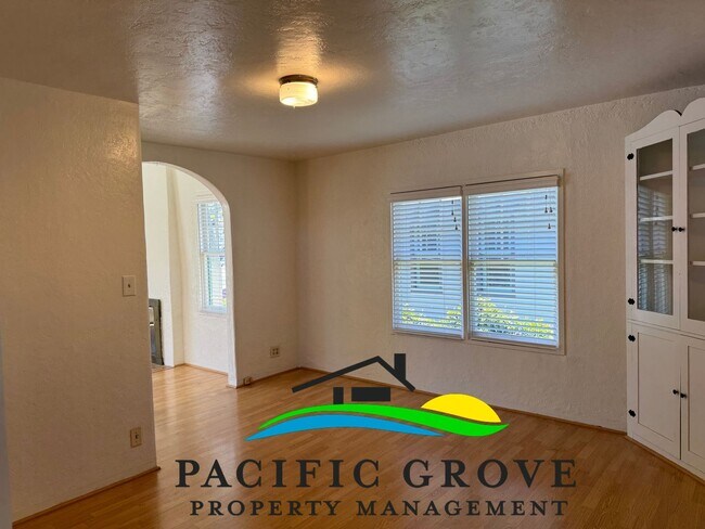 Building Photo - Delightful 3-Bedroom, 2 bath home in Pacif...