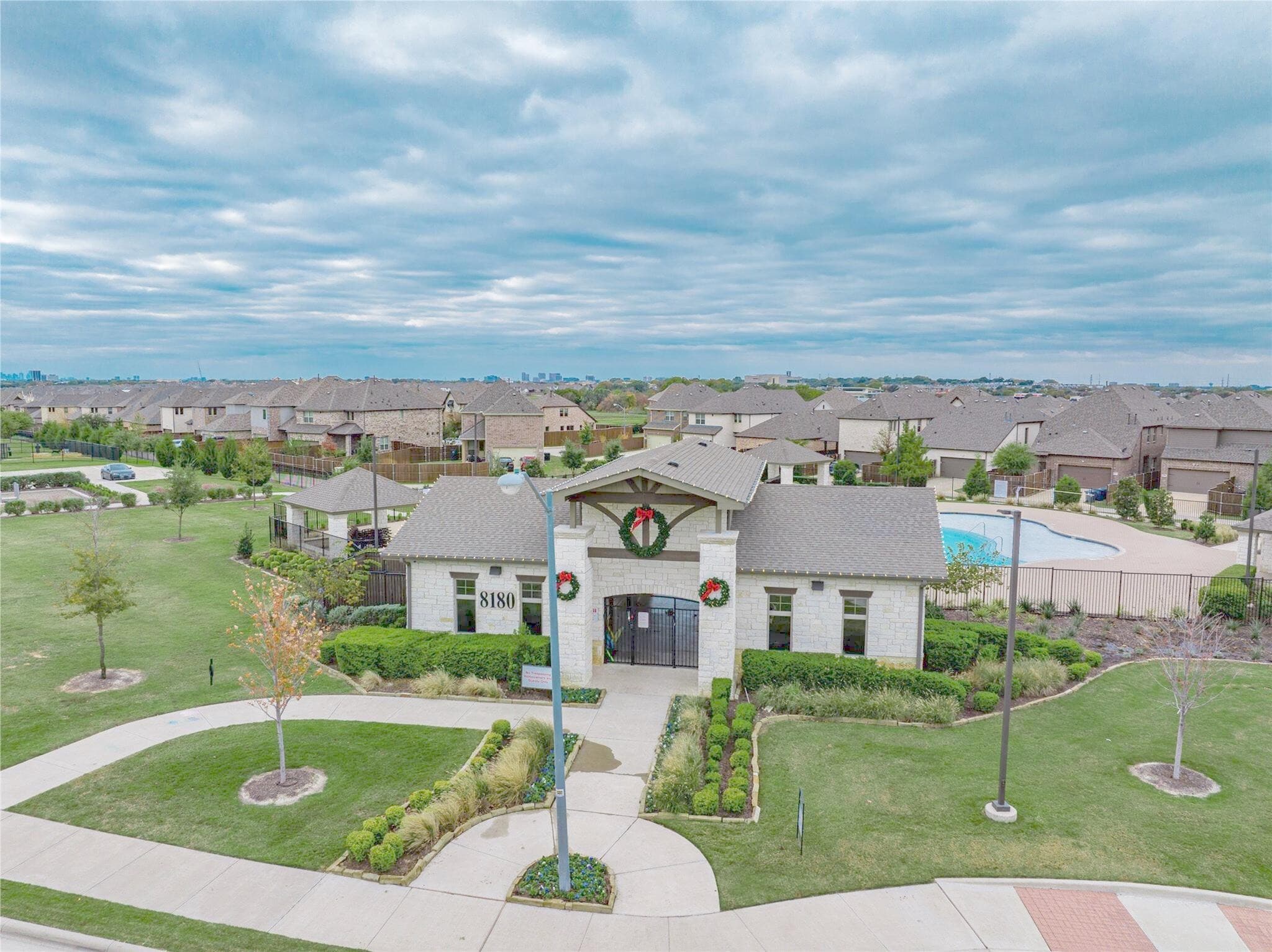 Building Photo - 8211 Agarito Way