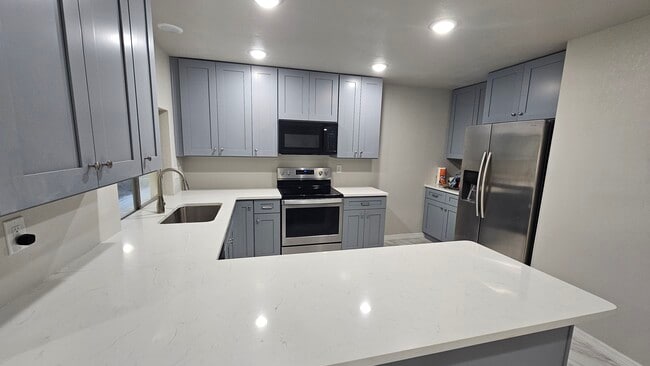 Building Photo - 1270 Deltona Blvd