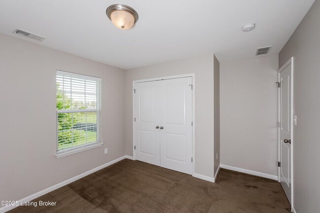 Building Photo - 214 Bald Eagles Cir