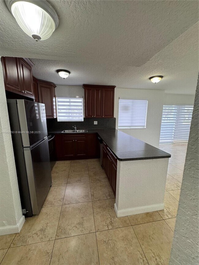 Building Photo - 6206 SW 131st Pl