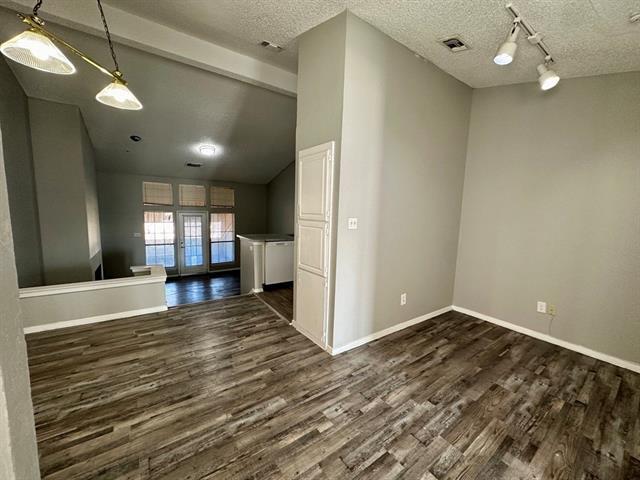 Building Photo - 9823 Summerwood Cir