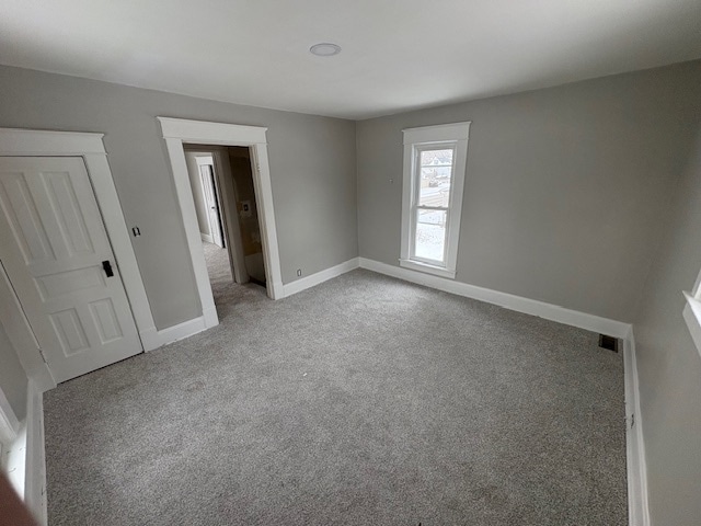 Building Photo - 605 E Pleasant St