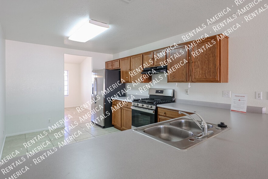 Building Photo - 6524 N 90th Dr