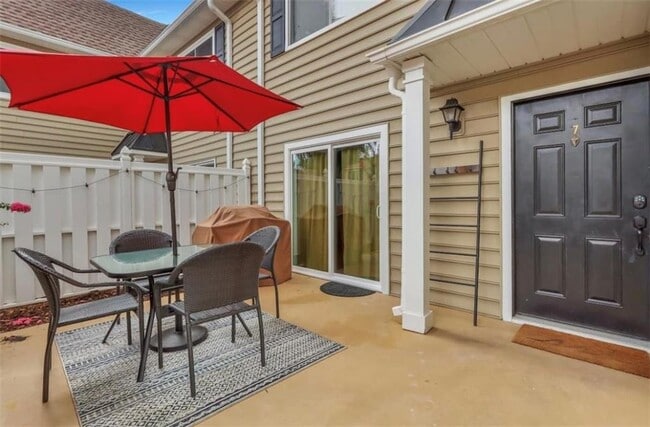 Building Photo - 850 Mallery St