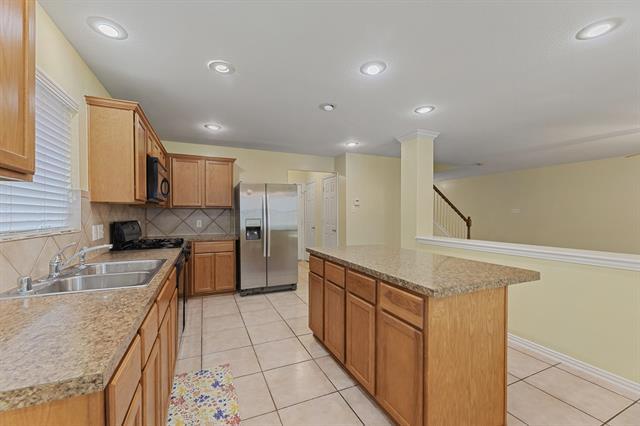 Building Photo - 10528 Cochron Dr