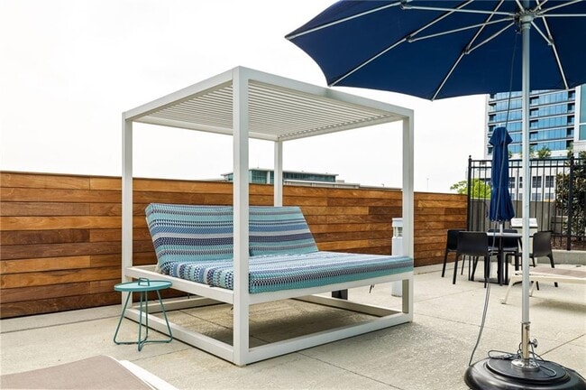 Building Photo - 943 Peachtree St NE