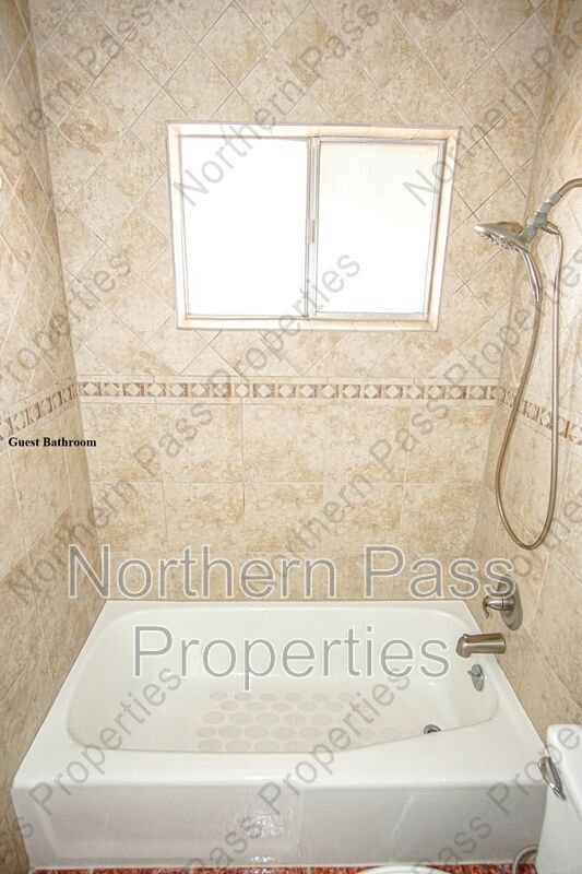 Building Photo - 5125 Round Rock Dr