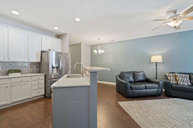 Building Photo - Experience Comfort and Style: Spacious 3-B...