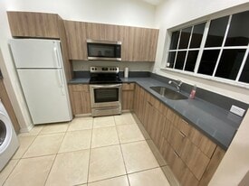 Building Photo - 3874 SW 48th Ave