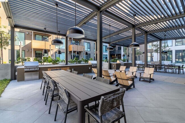 Building Photo - 260 Brooklyn Basin Wy