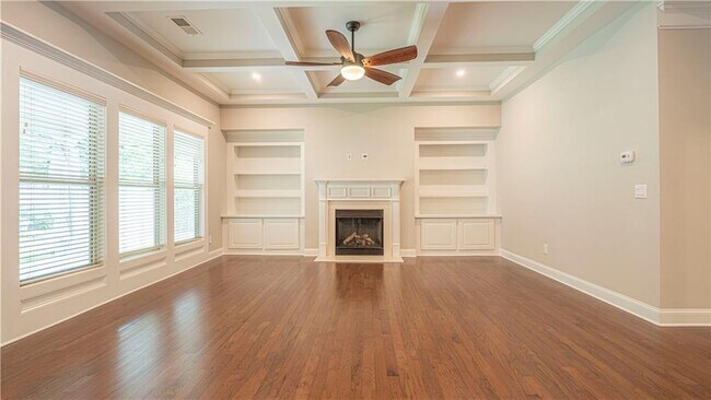 Building Photo - 3731 Ivy Lawn Dr NE