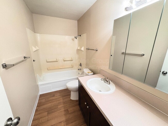 Building Photo - 17890 SW Alexander St