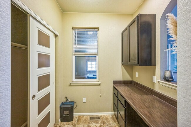 Building Photo - 5153 Chicory Cir