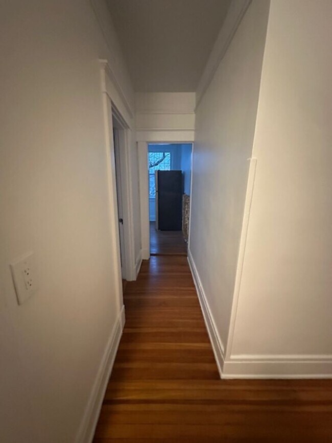 Building Photo - 2209 Rivermont Ave