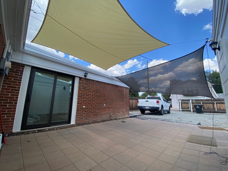 shaded patio - 1690 Syracuse St