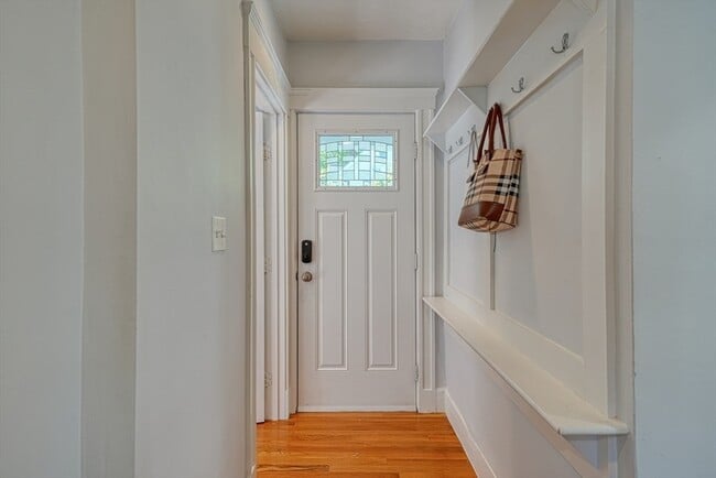 Building Photo - 21 Fessenden Rd