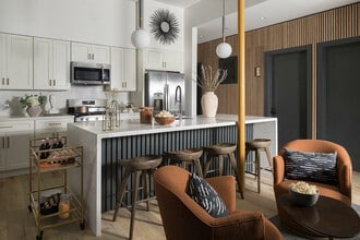 Building Photo - 2225 Hearst