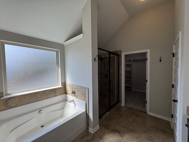 Building Photo - Move-In Ready 5-Bedroom Retreat in Whisper...