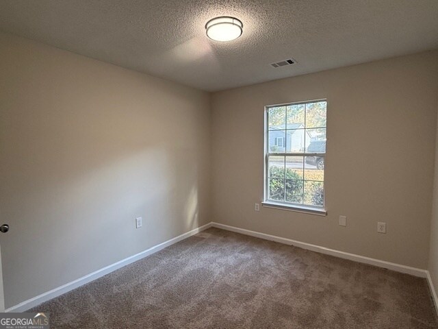 Building Photo - 273 Village Dr