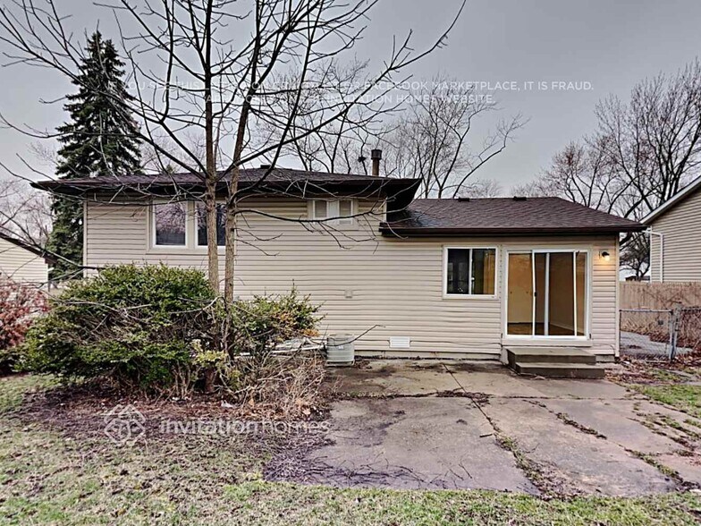 Building Photo - 136 Butternut Dr