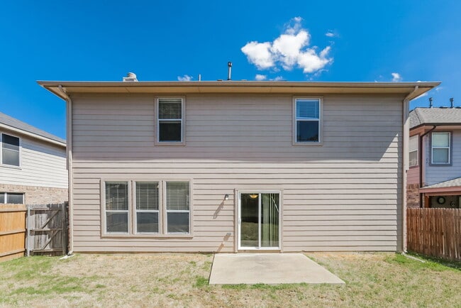 Building Photo - 7334 Tree Ridge Ct