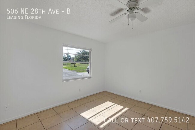 Building Photo - 506 NE 28th Ave
